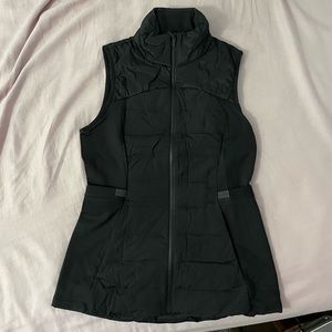 Lululemon Down for It All Vest Black Size 6 NWT